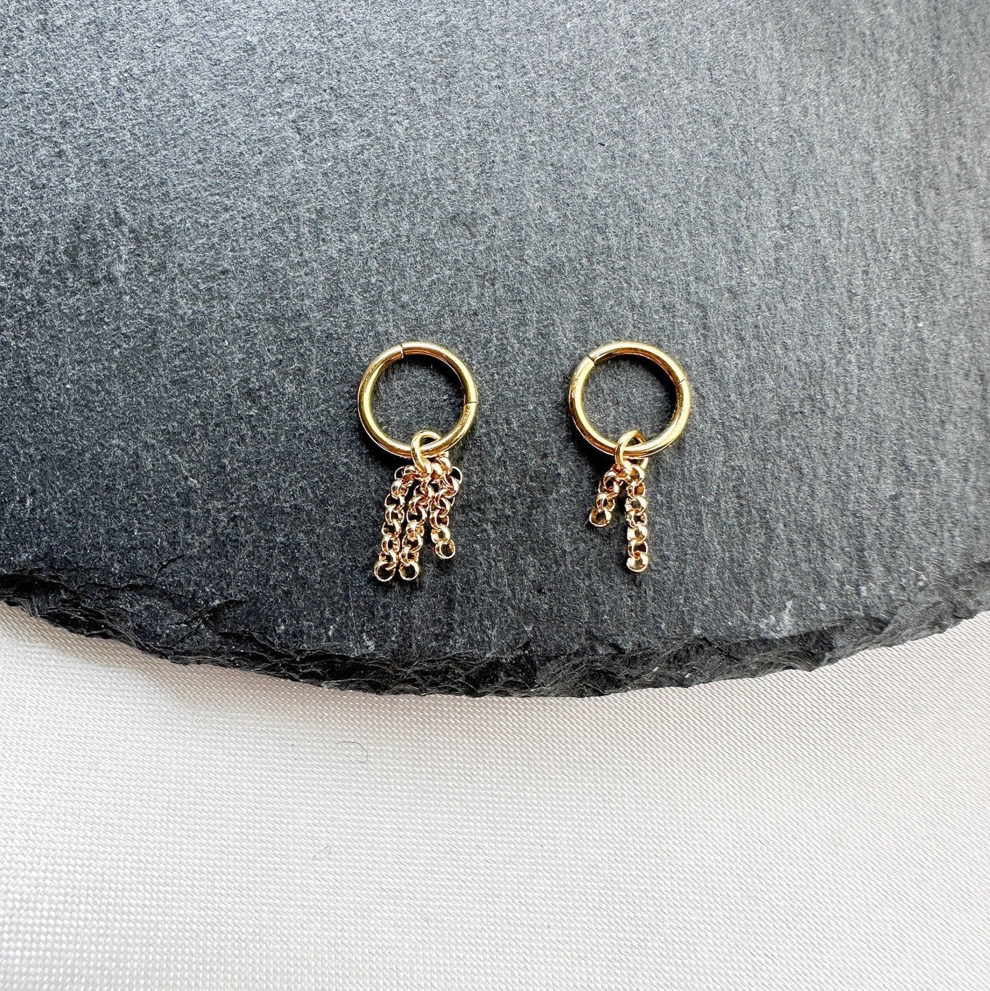 Minimalist Rolo Chain Helix Hoop Earrings, rook piercing, hoop huggies, cartilage piercing, tiny hoops, helix hoops, small hoops 16g, 18g