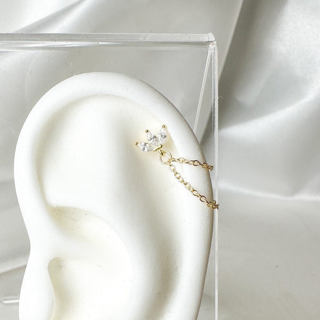 Dainty Double Chain Emerald CZ Helix Piercing, cartilage piercing, hoop huggies, body piercing, chain earrings, helix hoops, minimalist