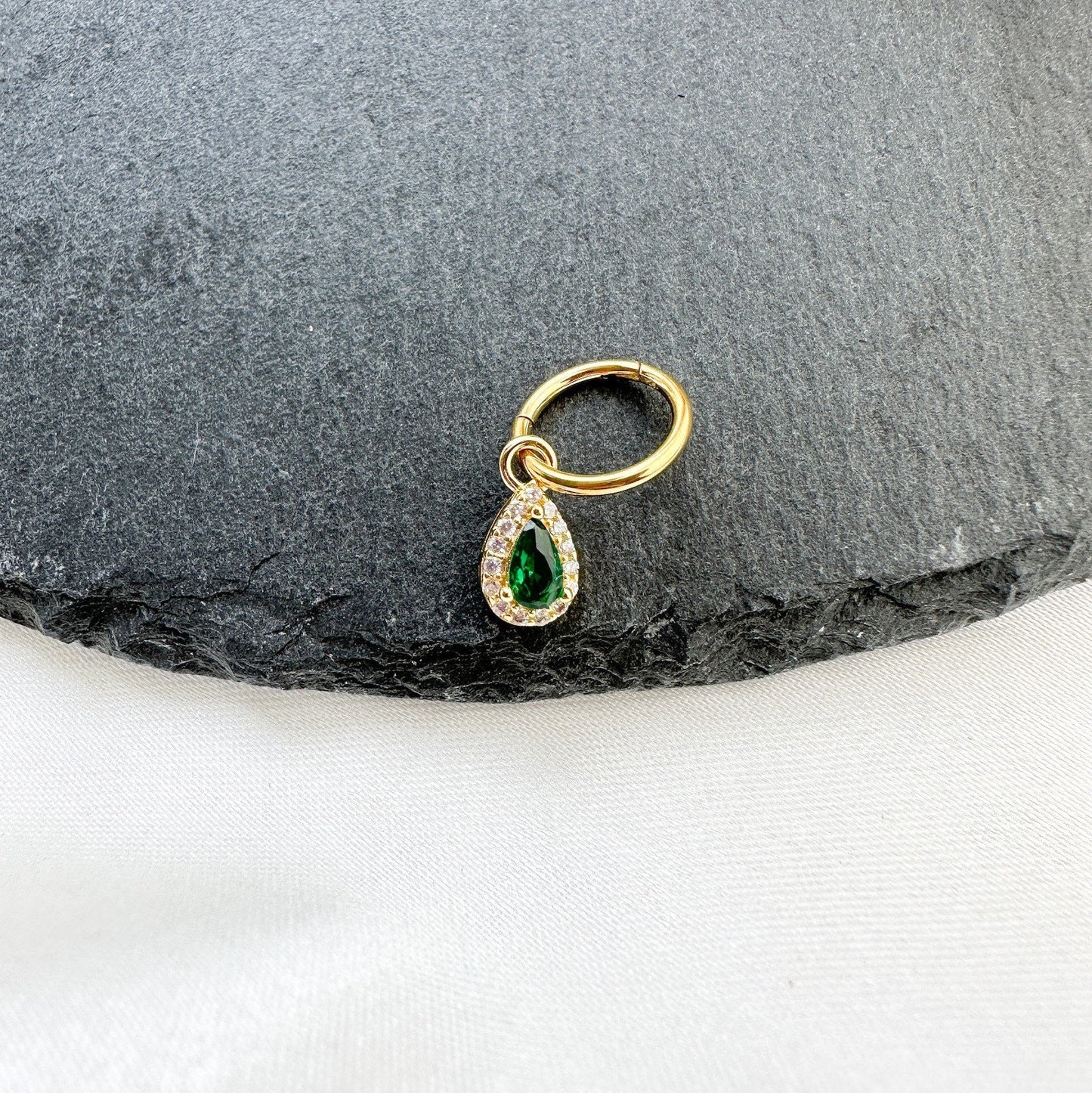 16g 14g Dainty Emerald Teardrop Hoop Belly Ring, 316L Surgical steel gold, belly piercings, 8mm, 10mm or 10mm, Hoop Piercing, belly hoop