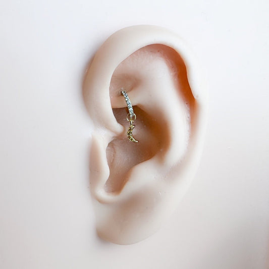 16g 18g Dainty Starry Night Hoop Charm, segment clicker, stainless steel silver or gold, rook huggie, hoop huggies, helix hoop charm 6mm