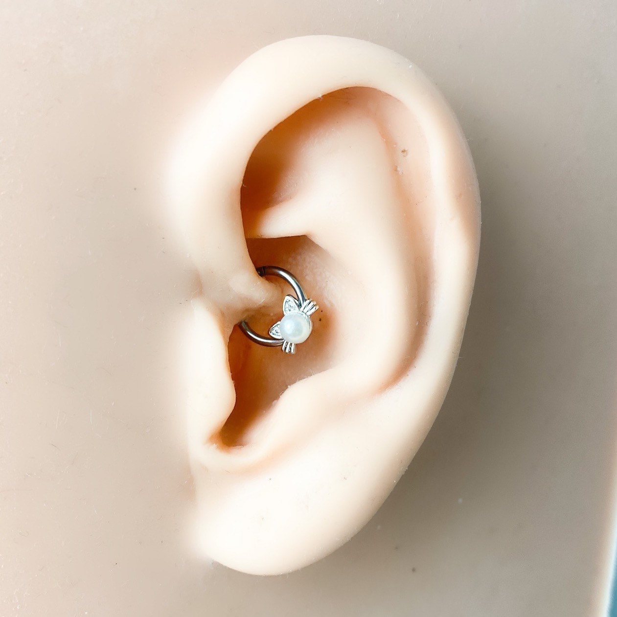 16g 8mm 10mm Cute kitty cat stainless steel daith hoop, elegant cute daith huggie, hoop huggies, cartilage piercing, helix hoops, 8mm hoop