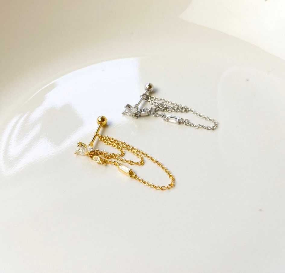 Dainty Triple Chain Helix Piercing, cartilage piercing 20g, hoop huggies, body piercing, chain earrings, helix hoops, minimalist