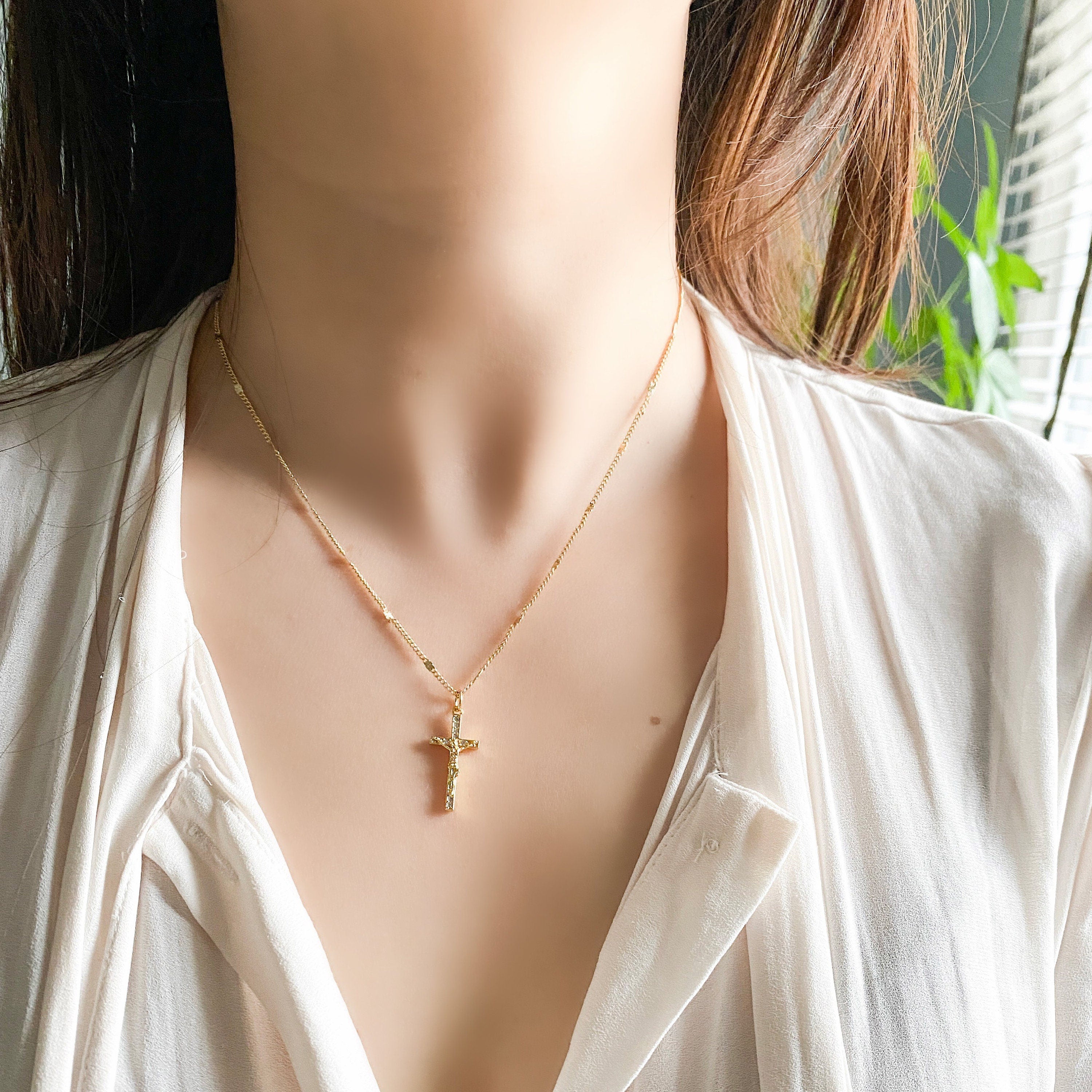 18kt gold plate cz Cross Pendant Necklace, Cross charm Necklace, Unisex necklace, gifts, dainty cross necklace, christian, Christmas gift