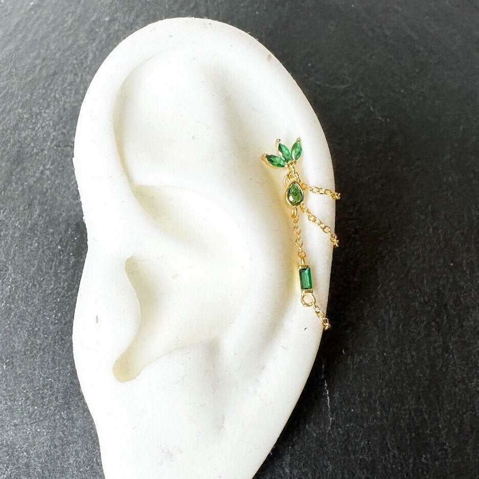 Dainty Triple Chain Emerald CZ Helix Piercing 20g, cartilage piercing, hoop huggies, body piercing, chain earrings, helix hoops, minimalist