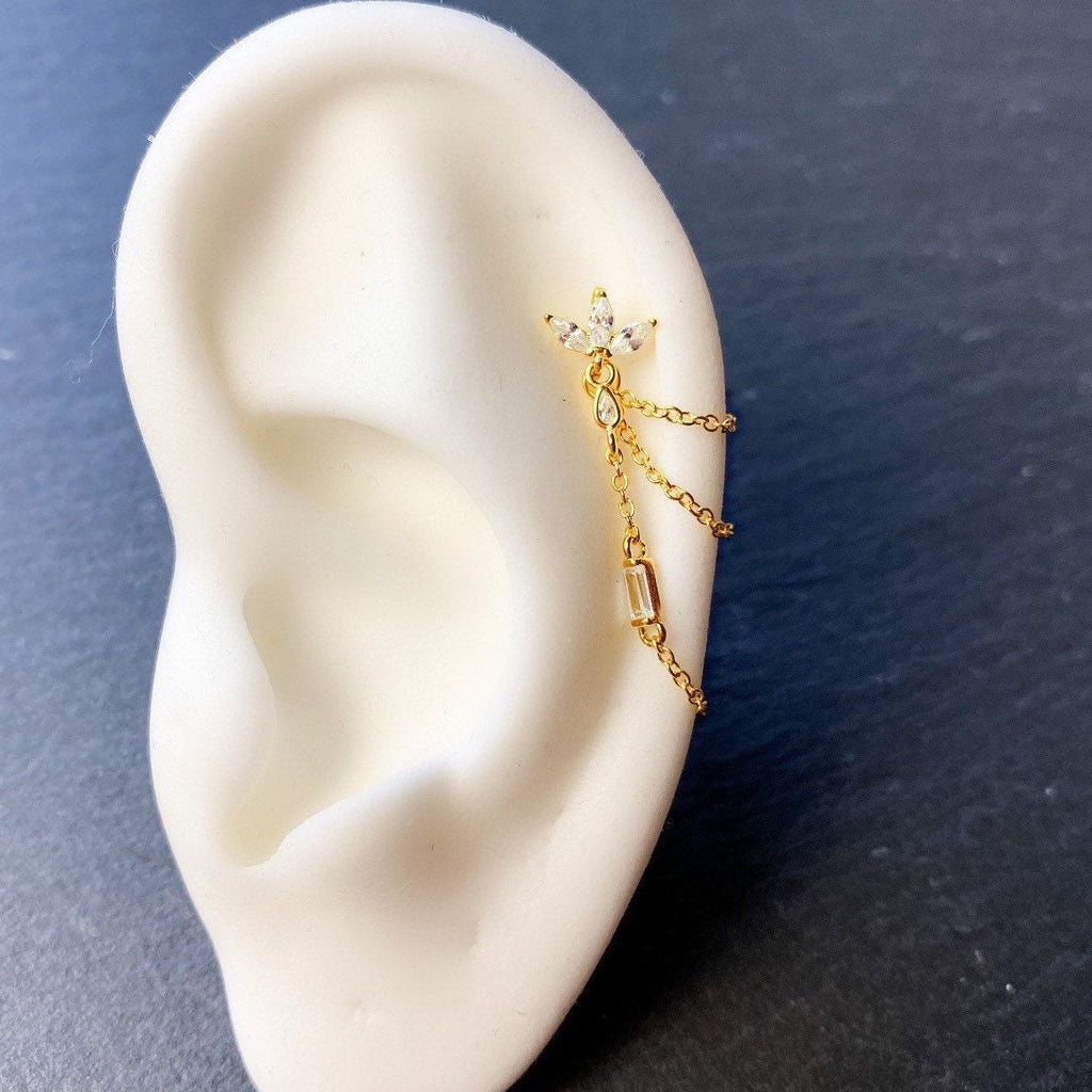 Dainty Triple Chain Gold Diamond CZ Helix Piercing, cartilage piercing 20g, helix piercing, chain earrings, helix hoops, minimalist