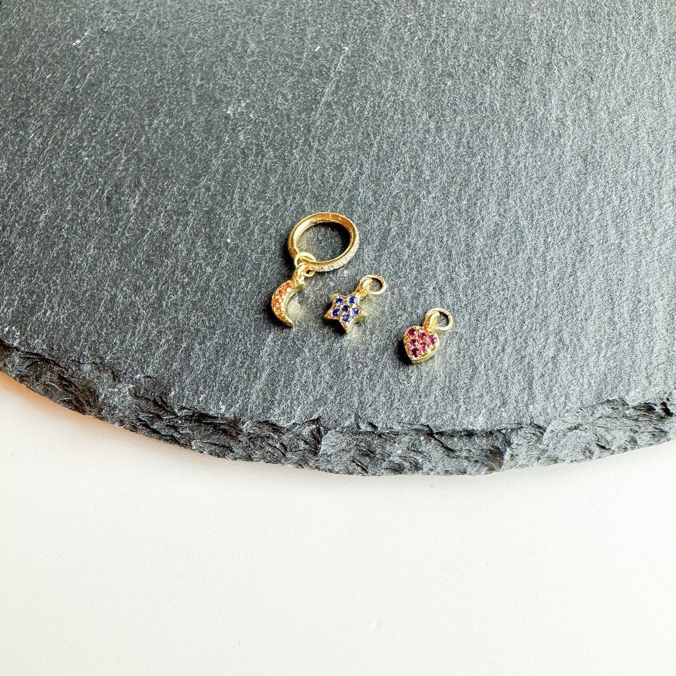 16g 18g Dainty Starry Night Hoop Charm, segment clicker, stainless steel silver or gold, rook huggie, hoop huggies, helix hoop charm 6mm