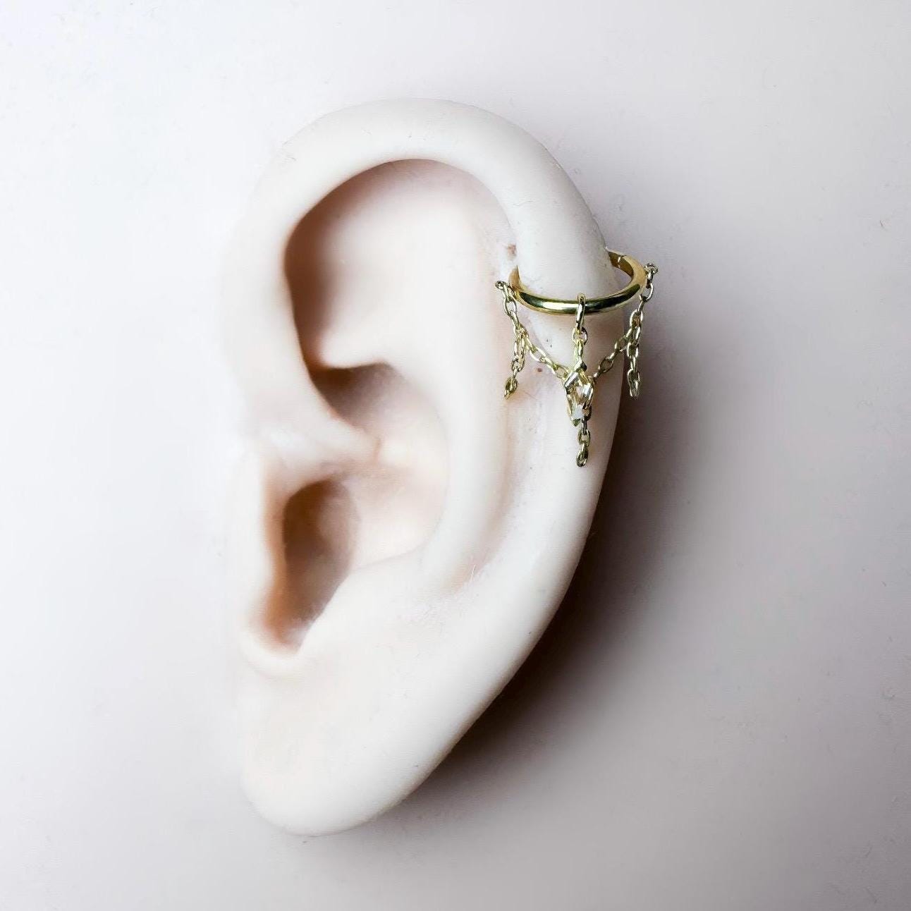 14g 16g 18g 8mm 10mm 12mm Mossy Green CZ Illyana Charm Implant Grade F136 Titanium Chain Conch Hoop, Helix hoop, gold hoop, silver hoop