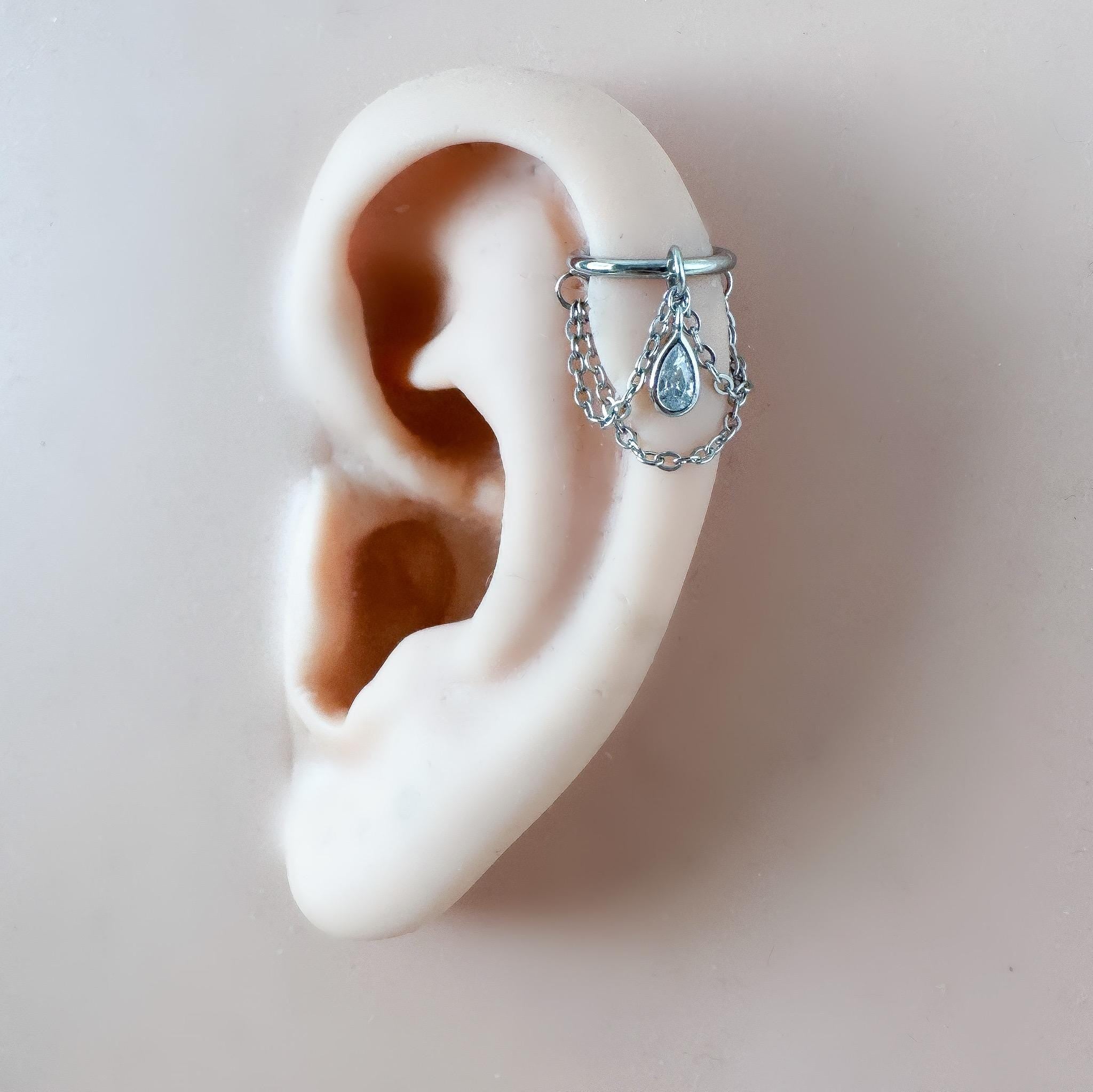 14g 16g 18g 6mm-12mm Emerald CZ Camellia Implant Grade Titanium Chain Gem Hoop conch, septum ring piercing , conch hoop, helix gold hoop