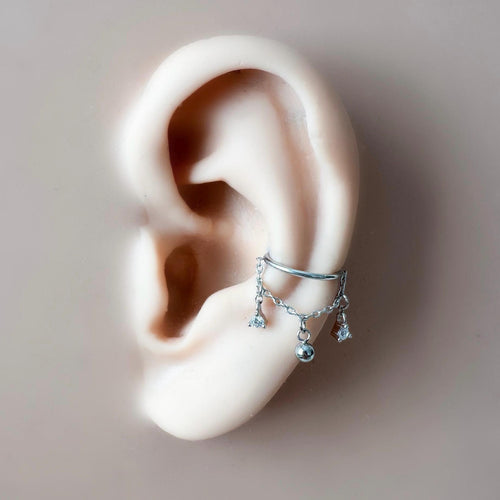 14g 16g 18g 6-12mm Dainty Silver Diamond CZ Mini Selene Charm Titanium Chain Hoop, conch hoop piercing, gold hoop, silver hoop, helix hoop,