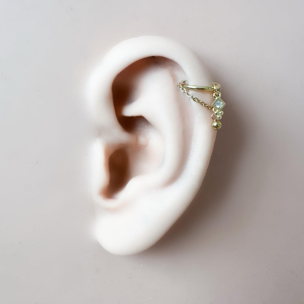 14g 16g 18g 6mm-12mm Amelia Ball Emerald CZ Implant Grade Titanium Chain conch hoop, helix hoop, gold hoop, silver clicker hoop,Segment Ring